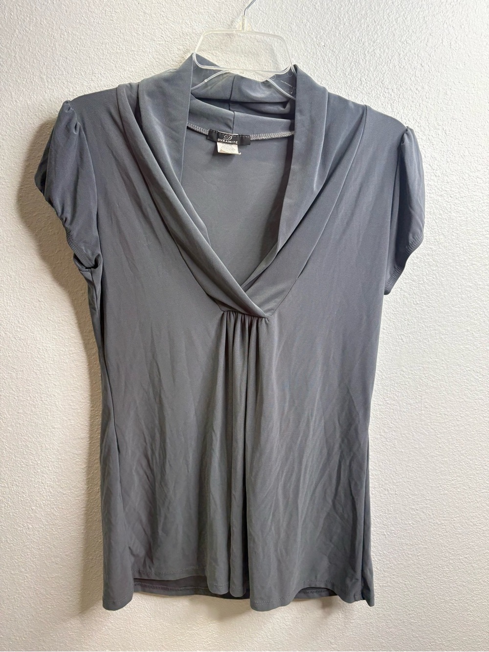Dynamite Size Large Grey V-Neck Blouse